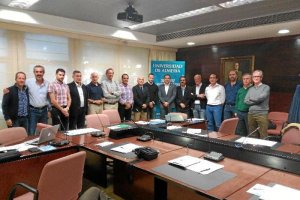 Asistentes a la reunión en la UAL.