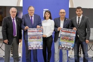 Eduardo Herrera ha premiado al fútbol de Huércal Overa.