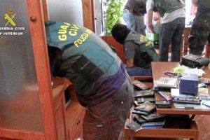 Registro de la Guardia Civil en la operación