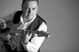 Antonio Gómez presentará en Roquetas ‘Alcalá Street’.