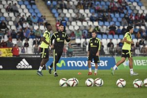 Rubén Duarte en el entreno de la Rojita en Almería.