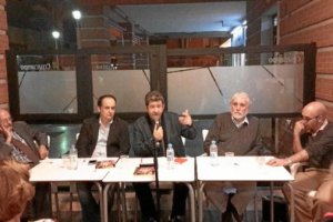 Carlos Santos con Rafael Quirosa-Cheyrouze y Fernando Reinlein y en los laterales Miguel Naveros y Javier Ausejo.