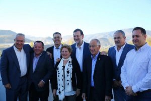 Rajoy, esta mañana, con alcaldes del Almanzora.
