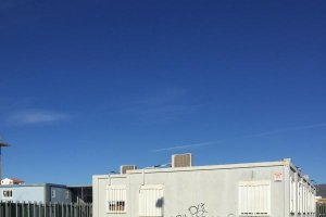 Aulas prefabricadas que hay en varios centros escolares del Poniente