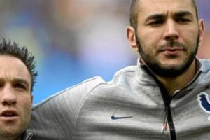 Los protagonistas con su selección.