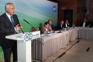 Javier Arenas, ayer, durante la presentación del balance de la gestión del Gobierno del Partido Popular.