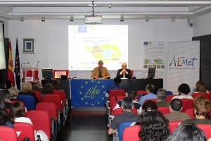 Más de 60 profesionales han acudido a esta jornada. 