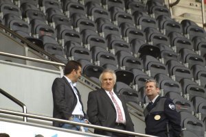 Alfonso García, en el centro de la imagen, en Mallorca.