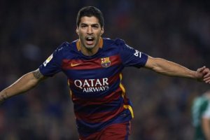 Luis Suárez celebra uno de sus goles.