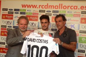 El jugador del Mallorca, el día que fue presentado.