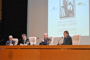 Inauguración del homenaje en la UAL.