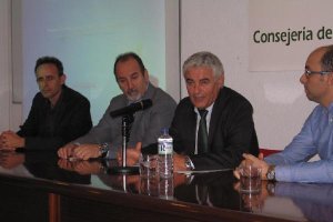 El presidente del Instituto de Investigación y Formación Agraria y Pesquera, Jerónimo Pérez.