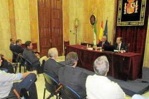 Andrés García Lorca y José María Méndez esta mañana junto a los alcaldes