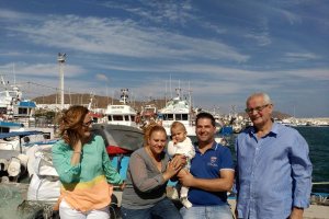Los protagonistas, en el puerto de Carboneras.