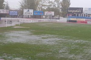 Aspecto del campo minutos antes de jugarse el partido.