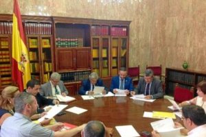 La Comisión del PFEA se reunión ayer en la sede de la Subdelegación del Gobierno.