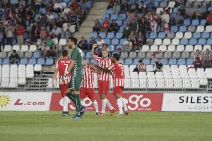 Soriano celebra su gol.