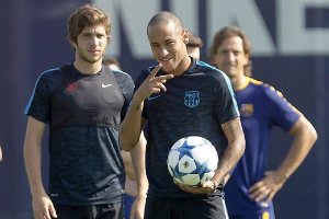 Neymar durante un entrenamiento con el Barça.