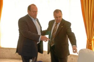 Flores llegó en una situación límite al Almería y lo salvó.