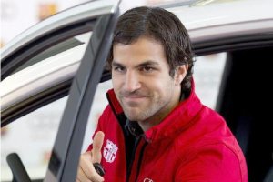 Cesc, en la entrega del coche oficial del Barça. Imagen de archivo. 