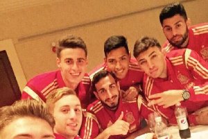 Rubén Duarte celebrando el triunfo con los compañeros.