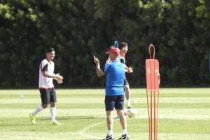 Rivera y Lolo, aplaudiendo un gol.