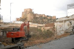 Las máquinas trabajan ya sobre el solar donde estuvo la vieja perrera.