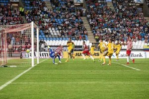 Chuli bate al meta Nauzet de Osasuna, su único gol de la temporada.