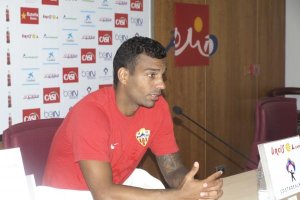 Michel no descarta seguir en el Almería.