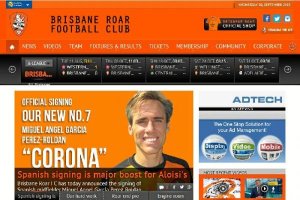 Corona luce su nueva camiseta.