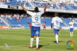 Choco Lozano desata la pasión en Tenerife.