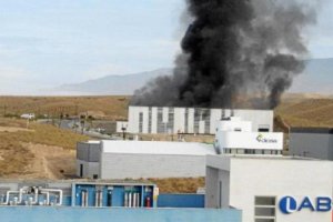 El humo del incendio que siguió a la explosión se veía a varios kilómetros