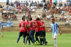 Los jugadores del Depor celebrando el empate en Málaga.