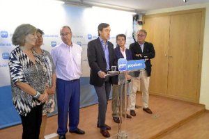 Parlamentarios del PP, ayer.