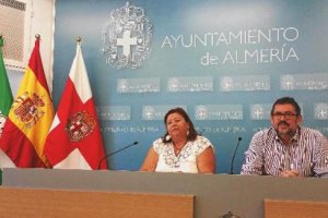 Amalia Román y Rafael Esteban durante la rueda de prensa