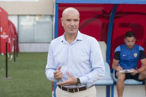 Miguel Rivera, entrenador del Almería B.