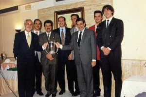 La primera Copa del Rey en manos de Braulio Medel en 1995.