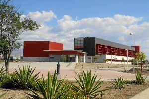 Edificio de Ciencias de la Salud en el campus universitario almeriense.