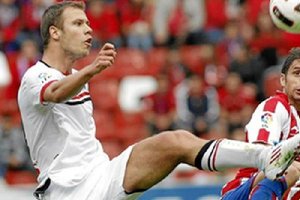 La plantilla del Alavés se ha visto aumentada.