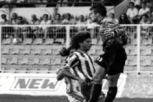 Iván campo era la estrella del Alavés sin olvidar al meta Tito.