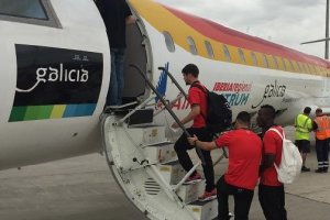 Los rojiblancos vuelan de Santiago a Málaga.