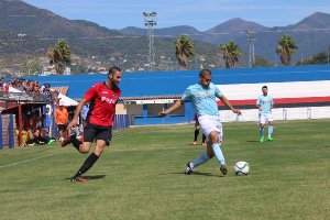 Una jugada del partido.