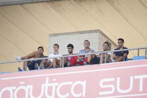 Dani Romera, primero por la derecha.