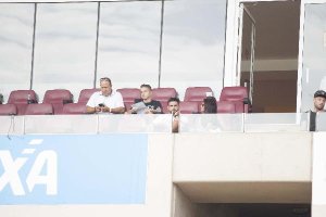 Chuli, en la grada este domingo.