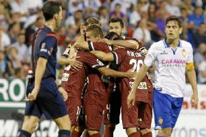 El Córdoba cura sus heridas a orillas del Ebro.