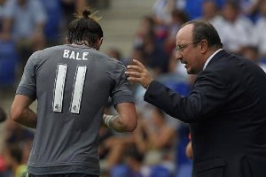 Rafa Benítez, con Bale.