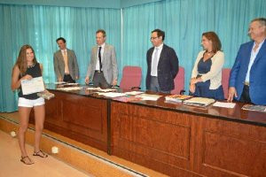 Laura María Gálvez recoge su premio en las Olimpiadas de Economía