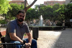 Jesús Muñoz en el Parque de Oliveros de la capital tras la entrevista.