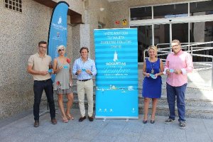 En la puerta del ayuntamiento