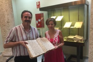 El delegado de Cultura, Alfredo Valdivia, y la directora del Archivo, Marisa Andrés. 